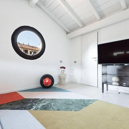 Unique 4 Storey House On Naviglio 4Bd, 4Bt Milánó Kültér fotó